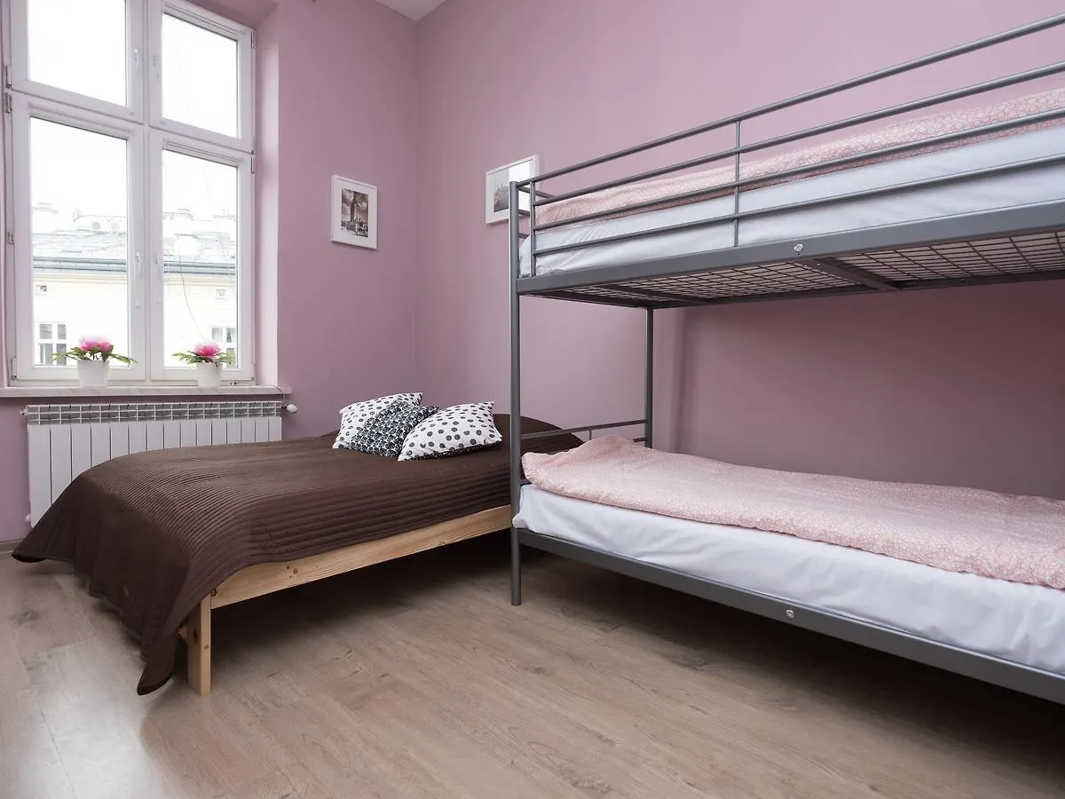Royal City Apartments Miodowa 20 Krasków Polonya